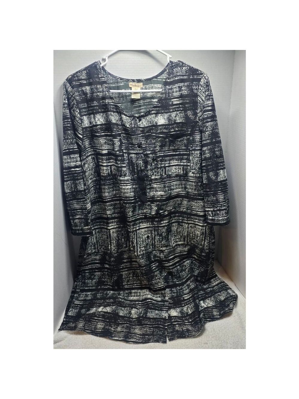 Women's Antiba Femme Black & White Patterned Tunic Top XL